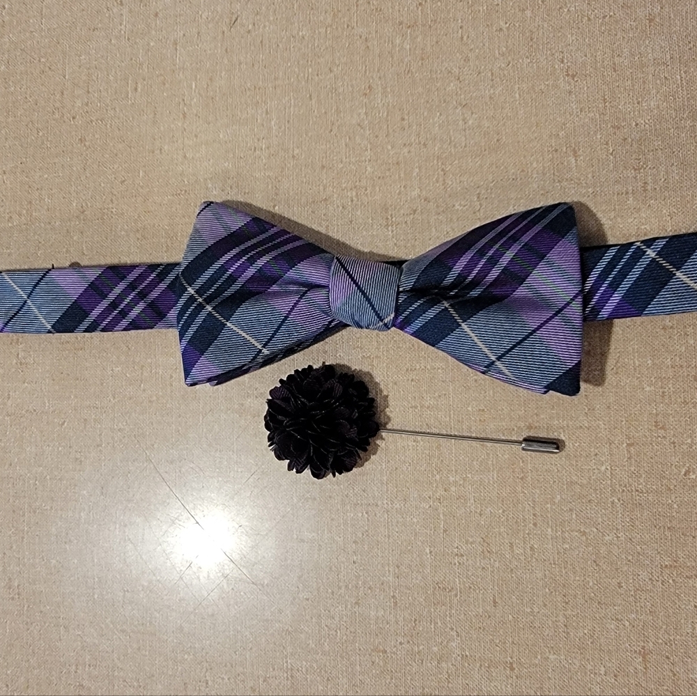 Ben Sherman Tartan Adjustable Bow Tie & Eggplant Lapel‎ Pin